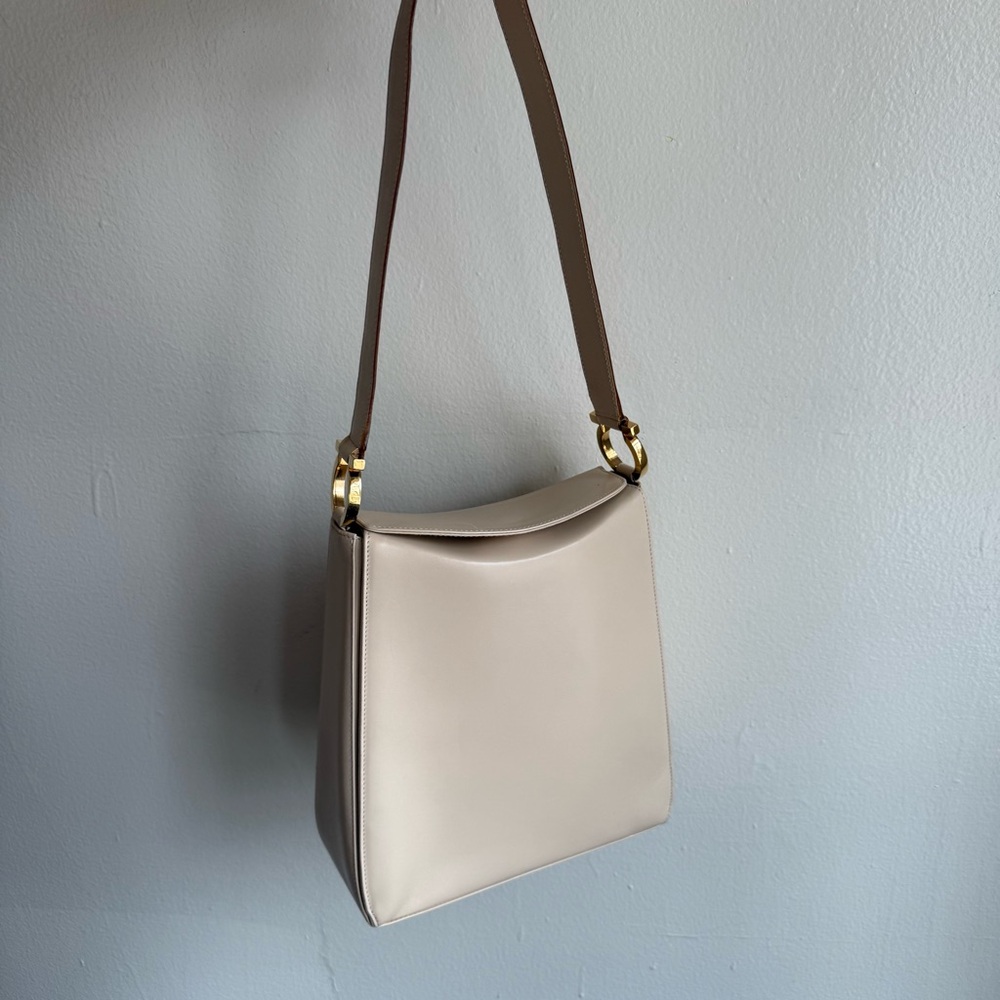 Salvatore Ferragamo bag - Picture 4 of 11